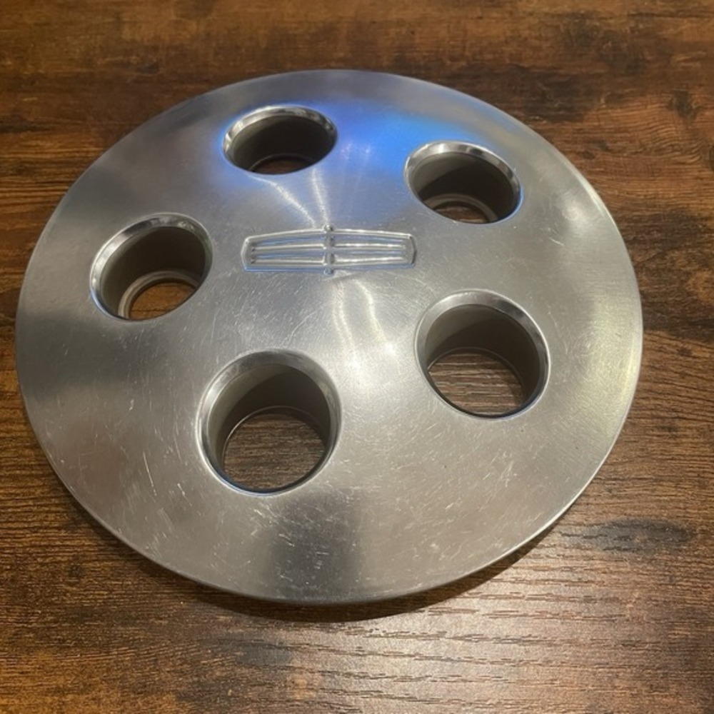 84-87 Lincoln Continental Mark VII OEM Center Hub Cap E4LC1A096BA #️⃣0082